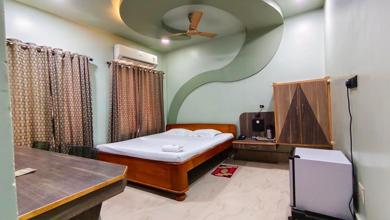 Hotel Samrat Baharampur Exterior foto